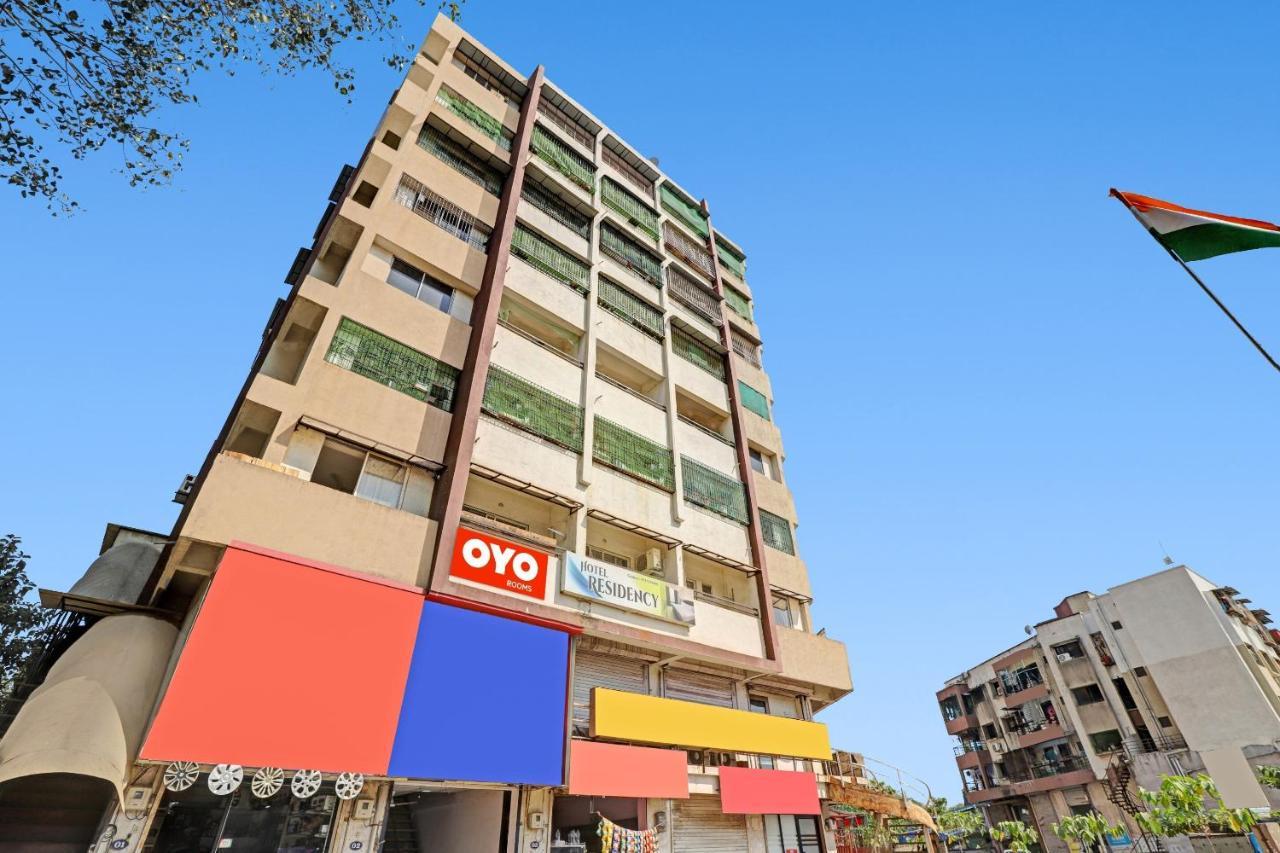 Oyo Flagship Hotel Residency Szilvassza Kültér fotó